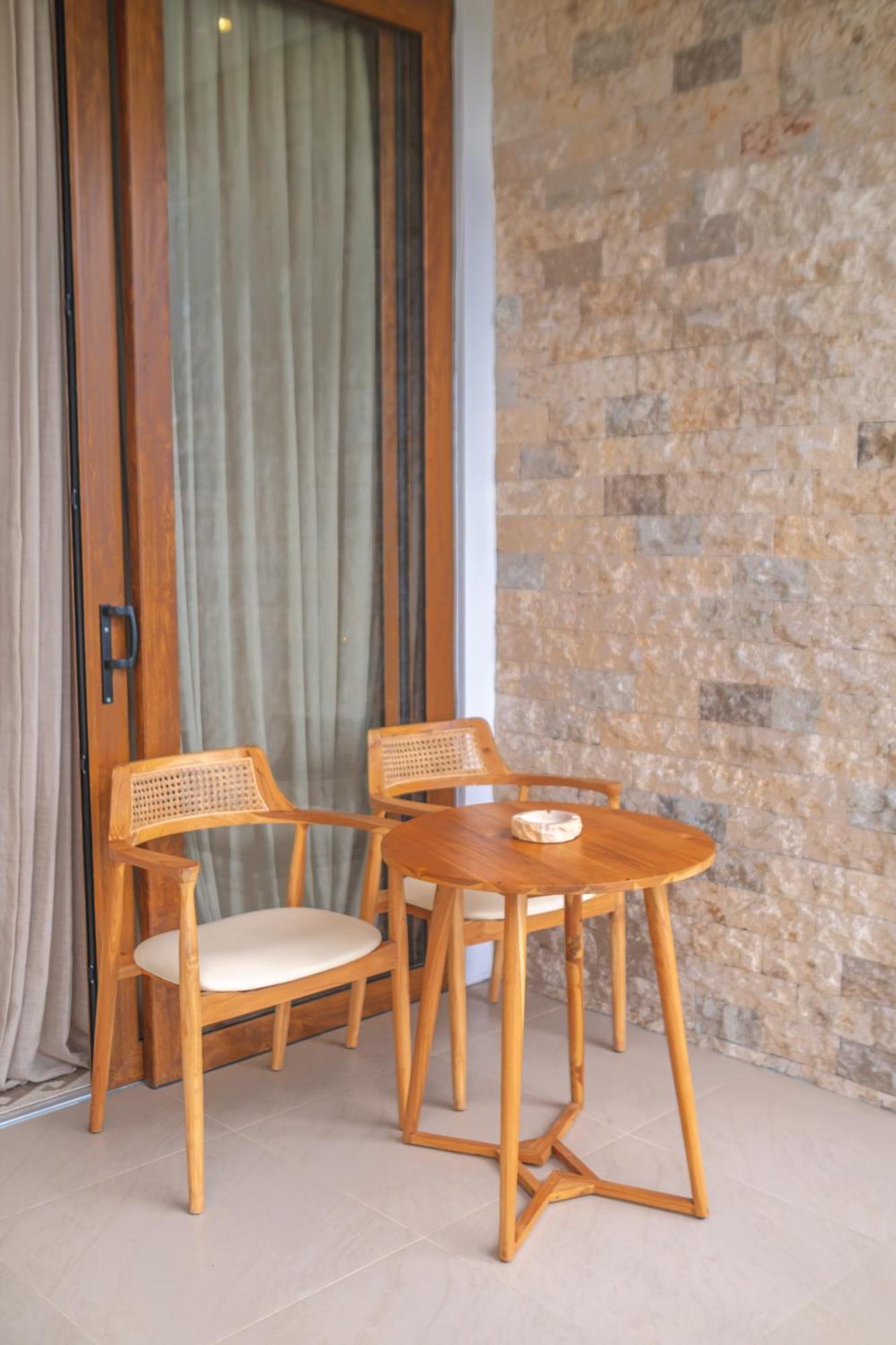 Villa Kaliente Toyapakeh Exteriér fotografie